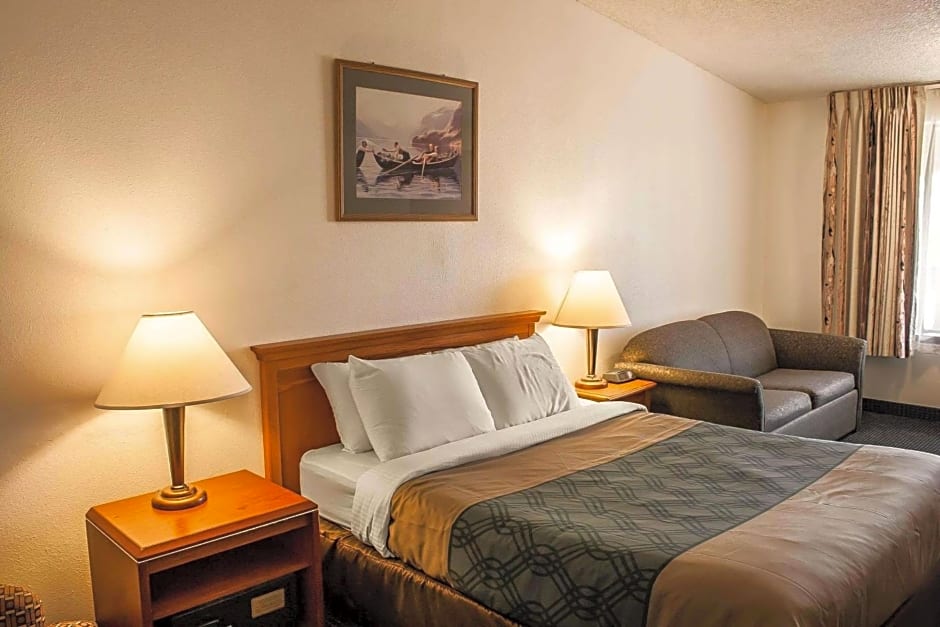 Econo Lodge Inn & Suites Hoquiam