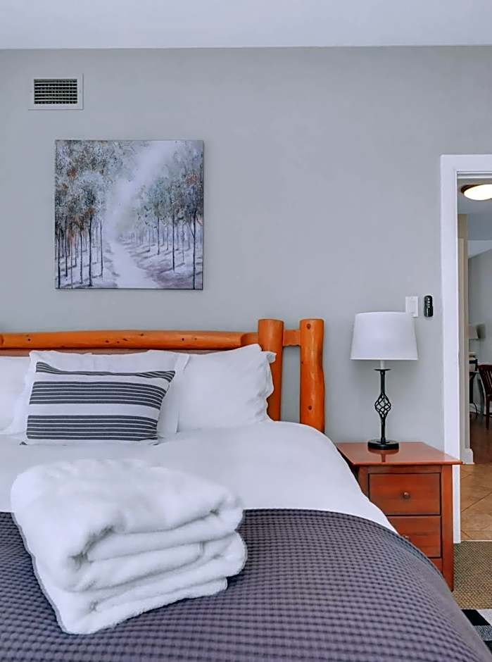 All Season Ski in Out Chalets at Calabogie Peaks