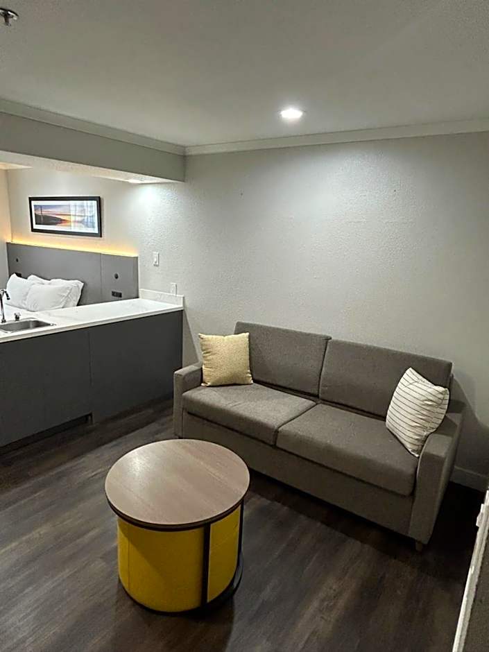 Quality Inn & Suites Santa Rosa South