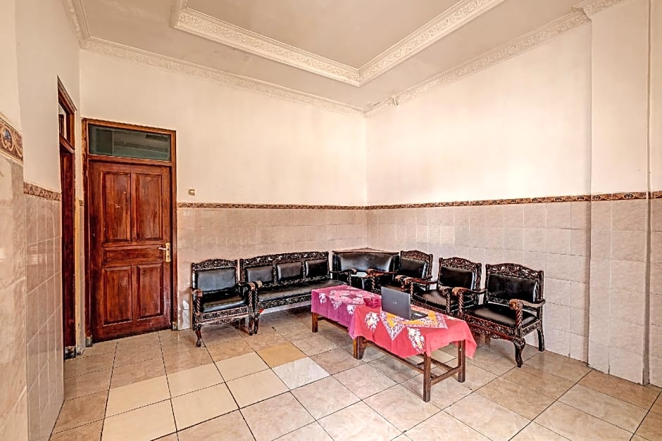 SPOT ON 91715 Hotel Citra Dewi 1