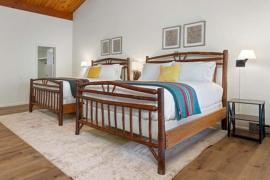 Suite Meadow @CN Lodge# 7