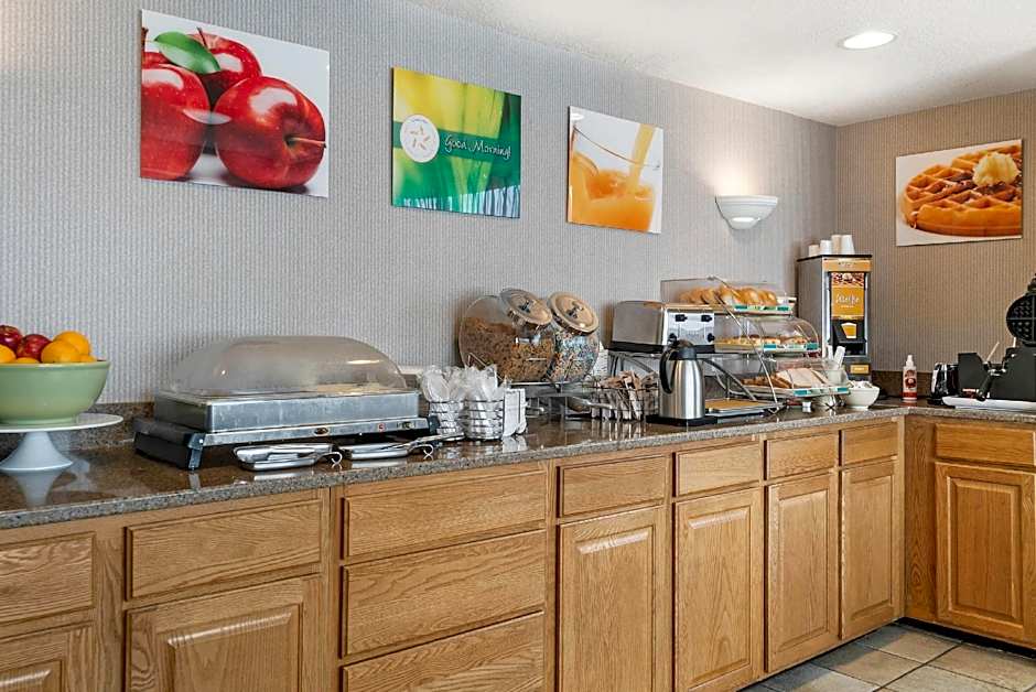Quality Inn & Suites Manistique