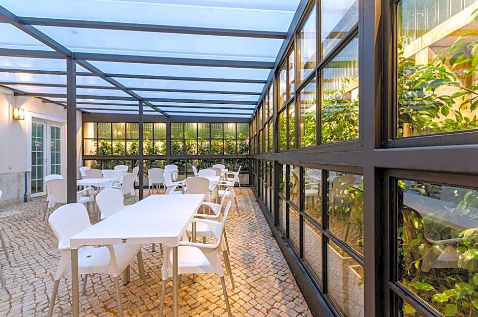 Avenida Park Residence