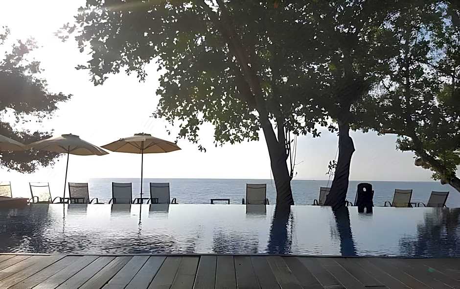 Thistle Port Dickson Hotel