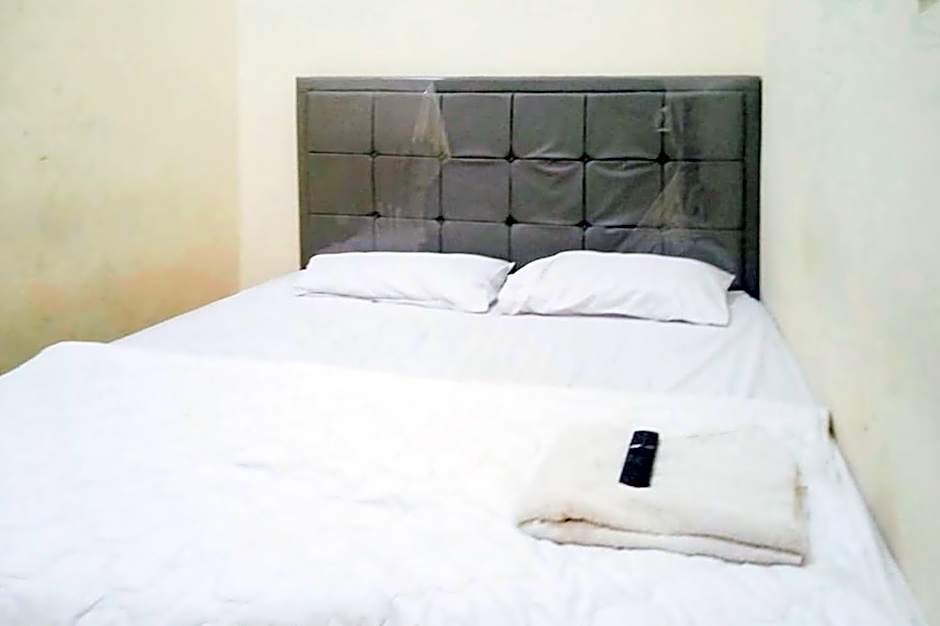Makaliwe Mitra RedDoorz – Jakarta, NY