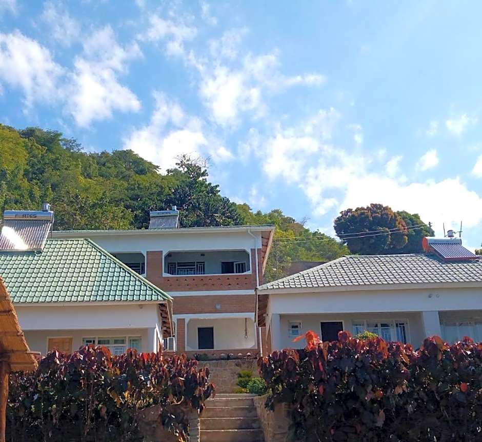 Ndau Lodge