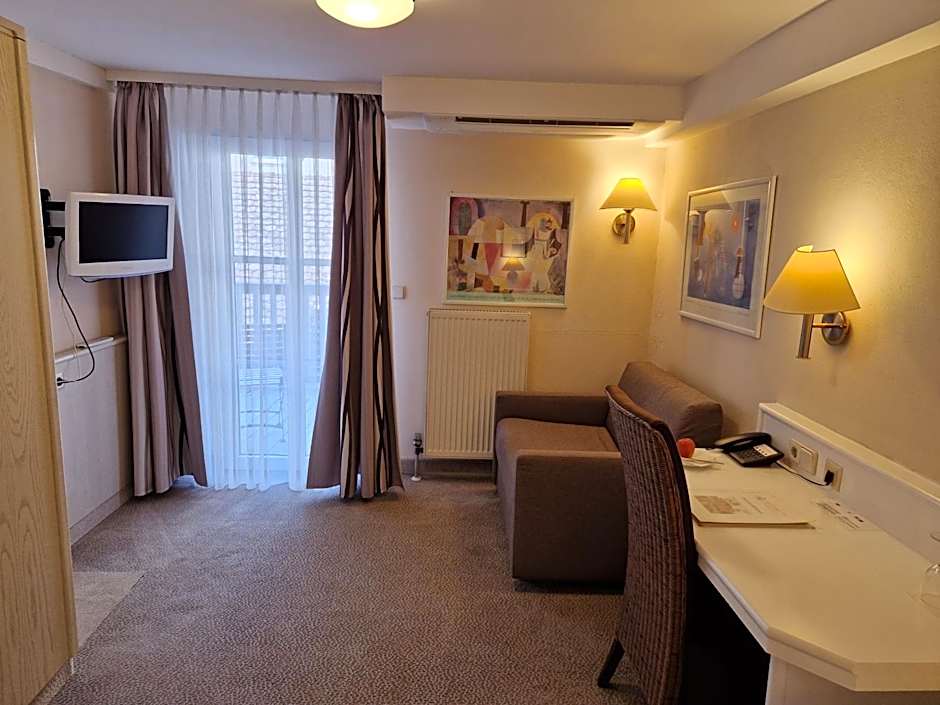 Hotel Garni "Am Ellinger Tor"