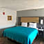 Mountain Vista Inn & Suites - Walking Distance to the Island
