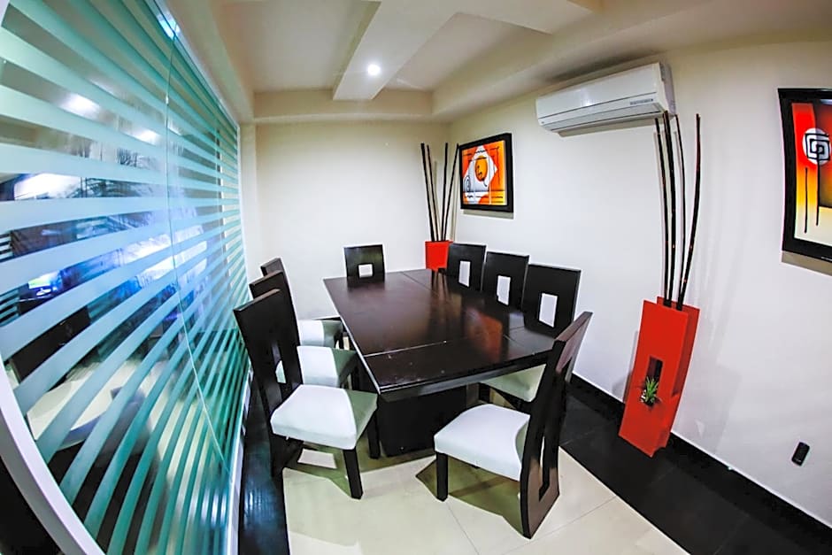 Hotel Portonovo Plaza Malecon