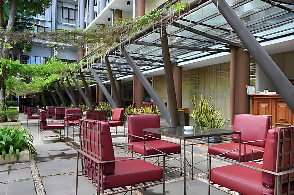 Horison Ultima Ratu Serang