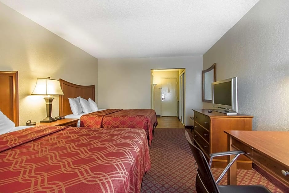 Econo Lodge Inn & Suites Joplin