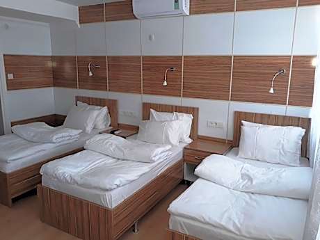 Comfort Quadruple Room