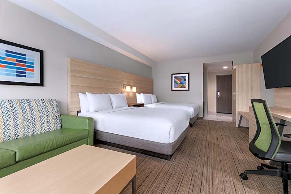 Holiday Inn Express and Suites Staunton By IHG