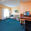 Fairfield Inn & Suites by Marriott Newark Liberty International Airport