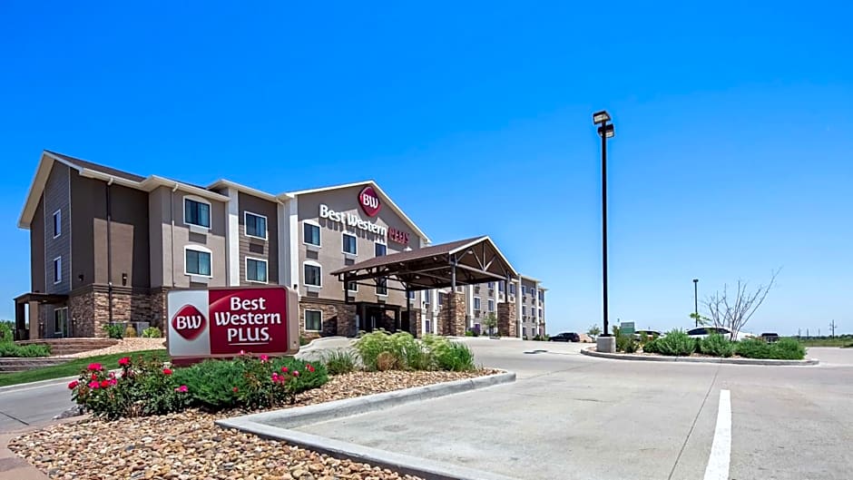 Best Western Plus Overland Inn