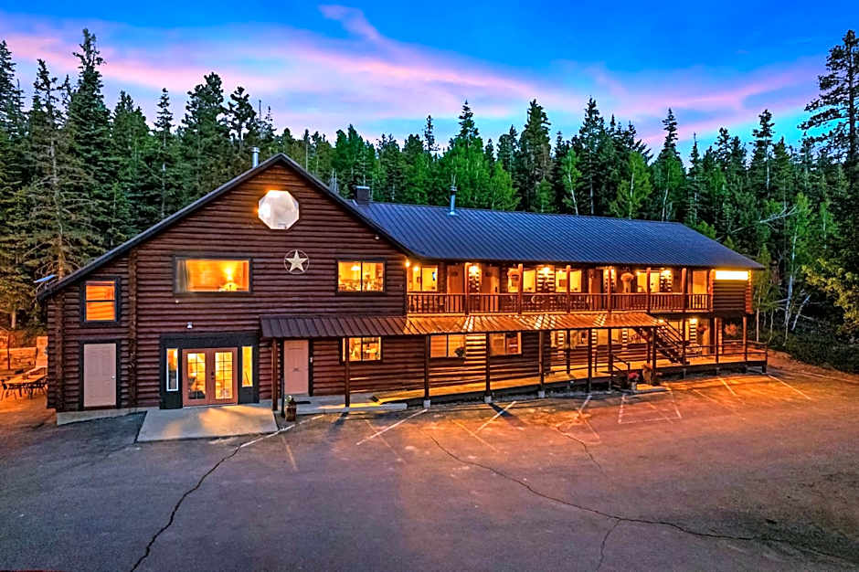 Duck Creek Village Inn