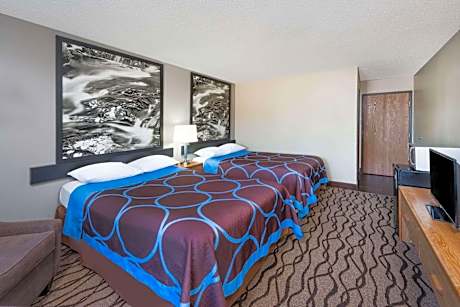 Double Room with Two Double Beds - Smoking
