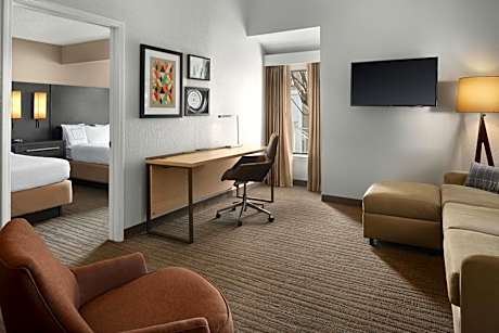 Family Suite, Bi-level Suite