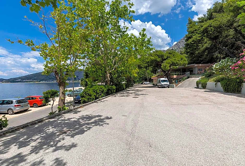 Tourist Settlement Brzet