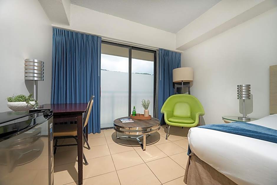 Windward Passage Hotel