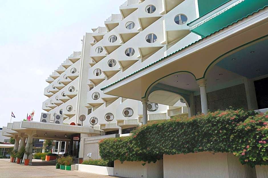 Lertnimitra Hotel