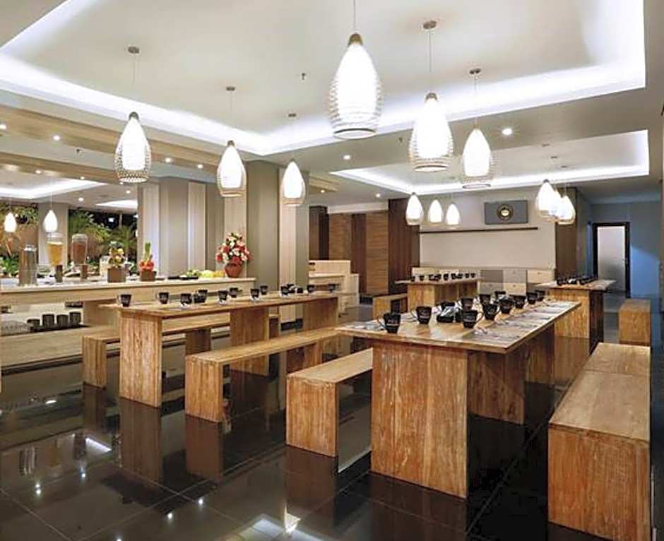Neo Denpasar by ASTON