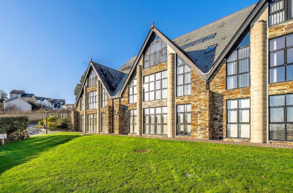 Pochin House Collections