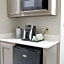 Holiday Inn Express Hotel & Suites Cedar Hill By IHG