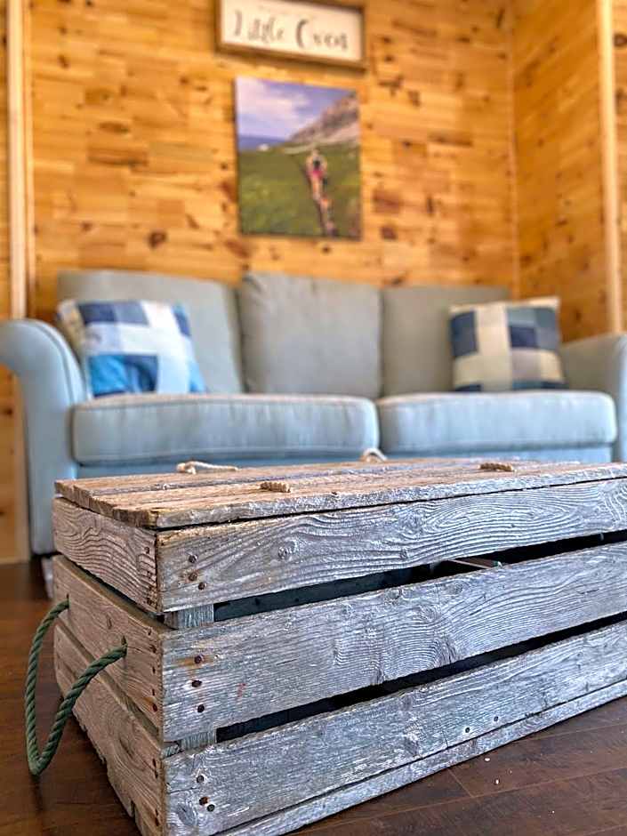 Raleigh Rooms & Taylor's Crafts