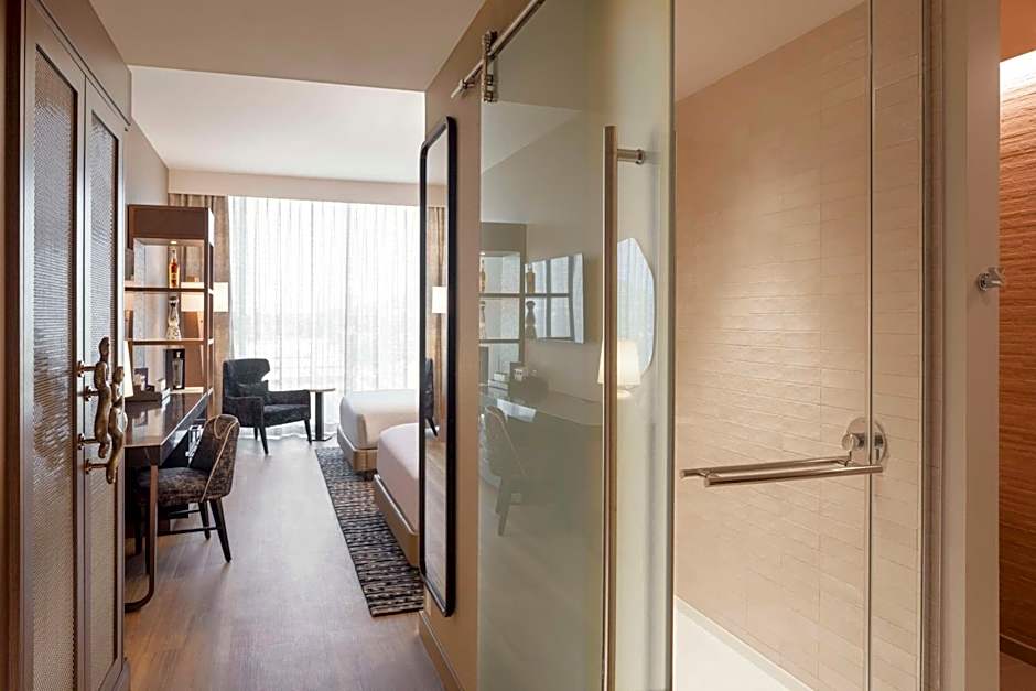 Caesars Republic Scottsdale, a Hilton Hotel