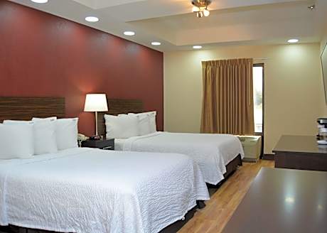Deluxe Room with Two Double Beds Smoke Free