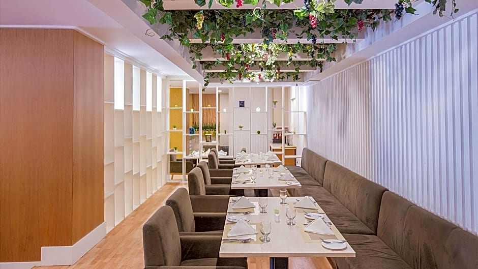 Emerald Garden Hotel