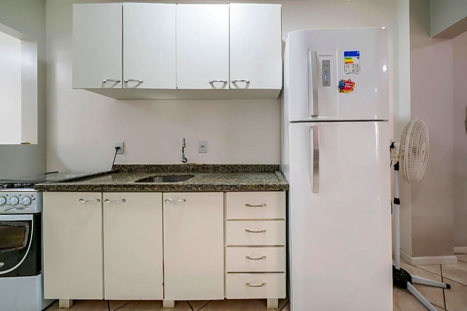 A02 - Estrela do Mar 403 A - Centro de Bombinhas - 30m do mar - Ótima localização