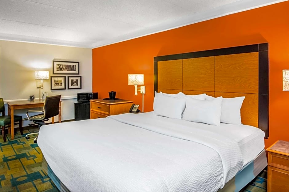 La Quinta Inn by Wyndham Colorado Springs Garden of the Gods