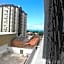 NA BEIRA MAR DE PAJUCARA - EDIFICO NEO 2- APARTAMENTO COM 02 QUARTOS - POSSUI VARANDA- VISTA LATERAL DO MAR- AVENIDA DOUTOR ANTONIO GOUVEIA 1081- CONSUMO ELETRICO É PAGO No CKECK-OUT 1KWH É 1,35 REIAS -TEM TELA DE PROTEÇÃO-