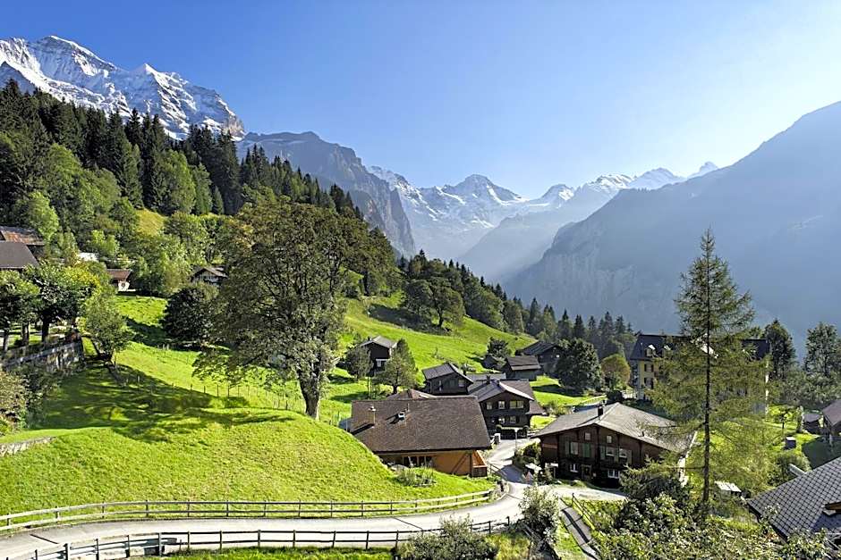 Hotel Alpenrose Wengen - a family affair since 1881