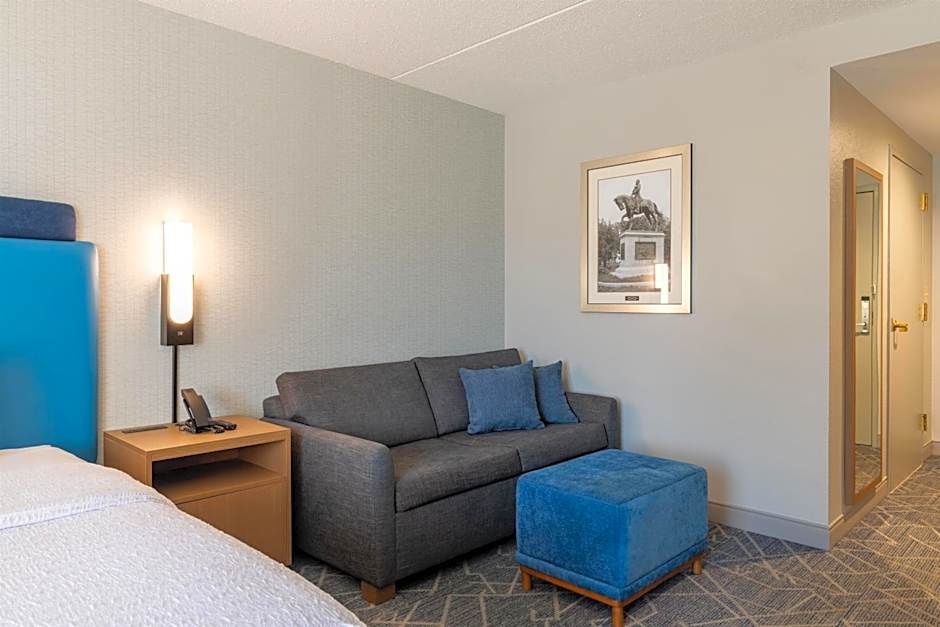 Hampton Inn By Hilton Portsmouth Central