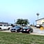 Super 8 by Wyndham Mendota I-39