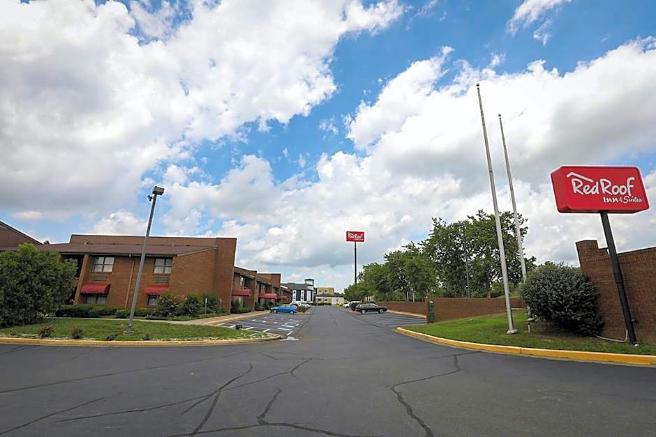 Red Roof Inn & Suites Lexington - Hamburg