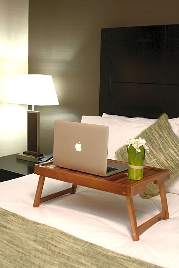 Foxwood Inn & Suites Drayton Valley