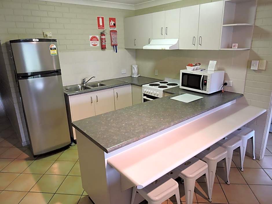 Main Beach Apartments