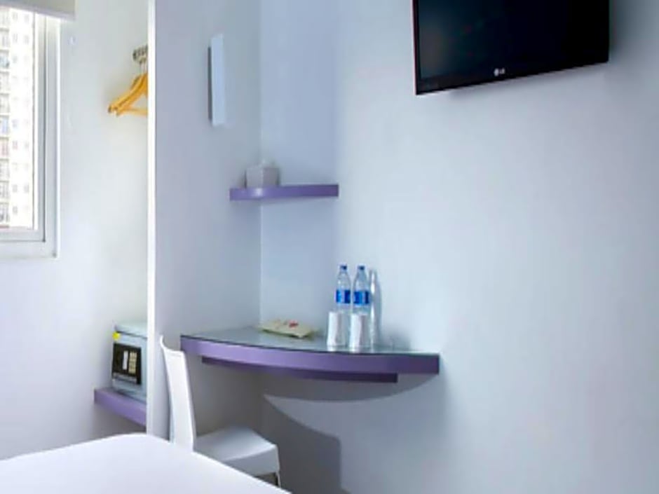 Amaris Hotel Bekasi Barat