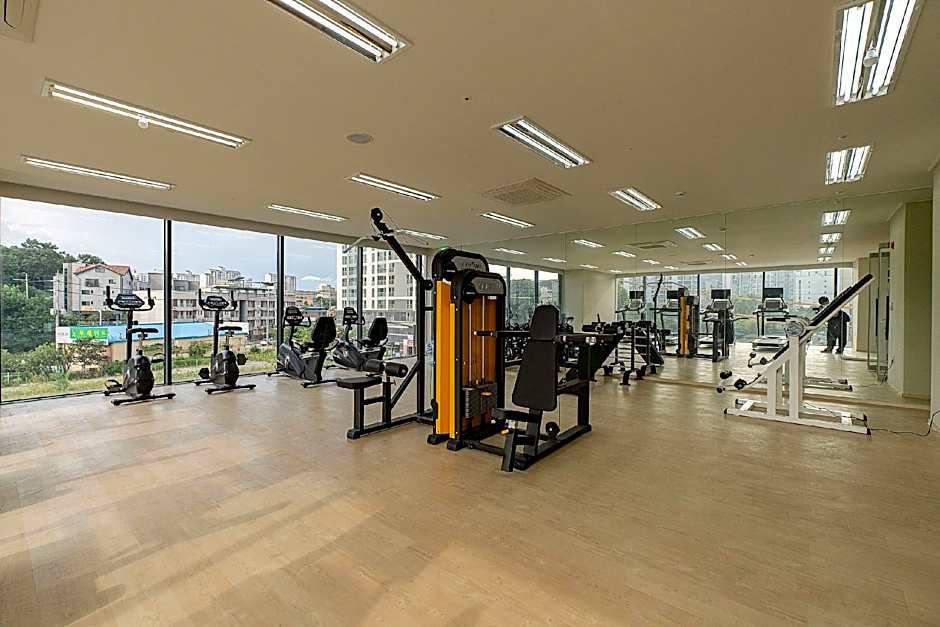 Golden Planet Hotel