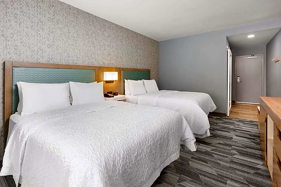 Hampton Inn By Hilton & Suites Bellingham Airport, WA