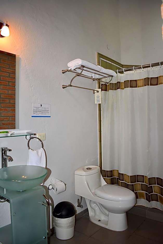 Hotel Ana Catalina and Suites