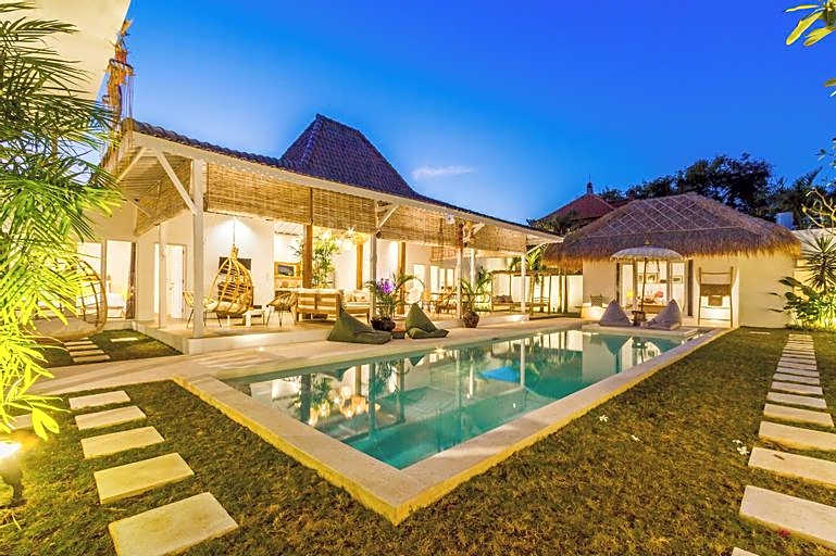 Villa M