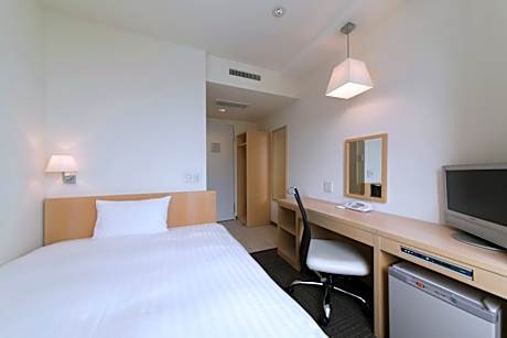 Single Room - Non-Smoking