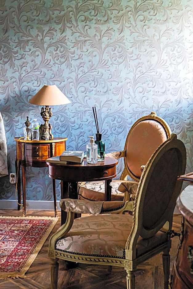 Chateau des Perichons