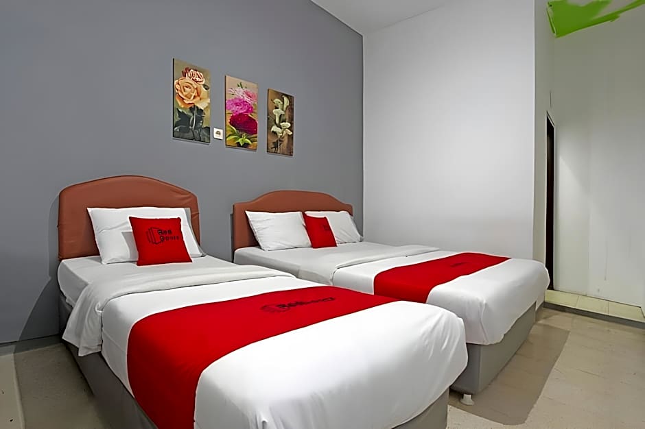 RedDoorz @ Soekarno Hatta 2