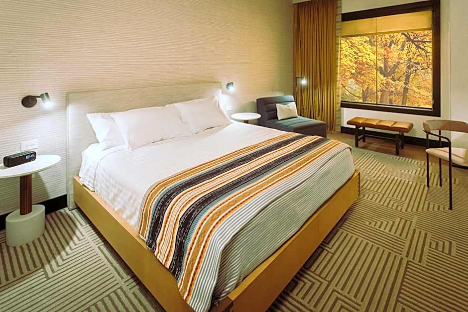 Hotel Tupelo, a Wyndham Hotel